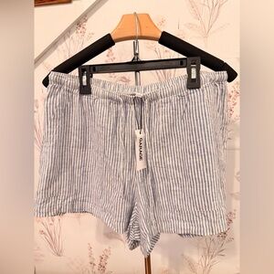 NWT / Women’s Garage Lina Linen Blue and White Striped Shorts / Size M